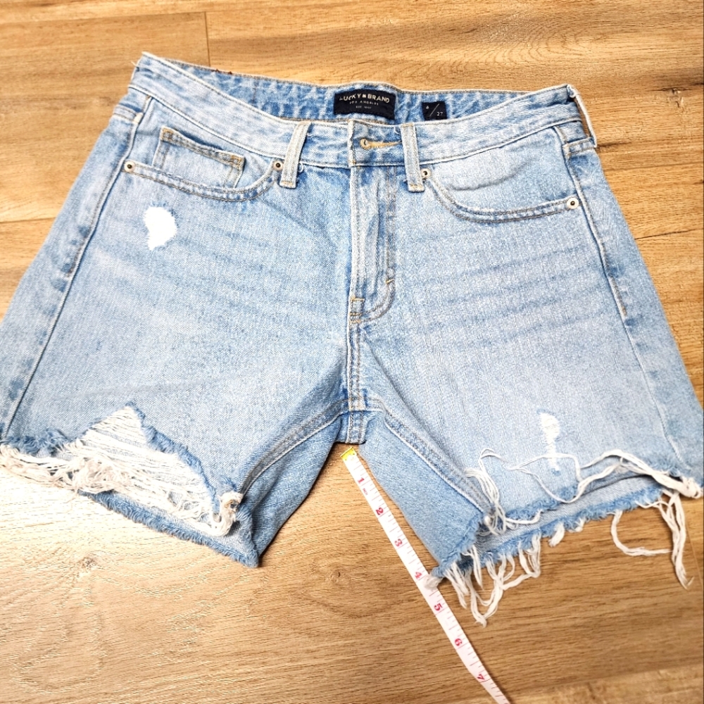 Lucky Brand Distressed Jean Shorts 4" inseam size 27
